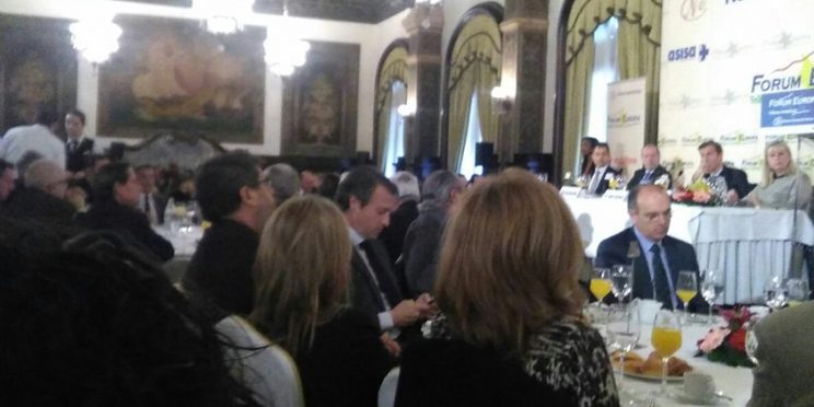 fotografía Asistentes a Fórum Europa. Tribuna Andalucía