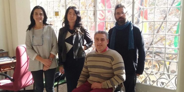 fotografía técnicos asistentes a la reunión Reunión entre Casco Antiguo y FAMS-COCEMFE Sevilla