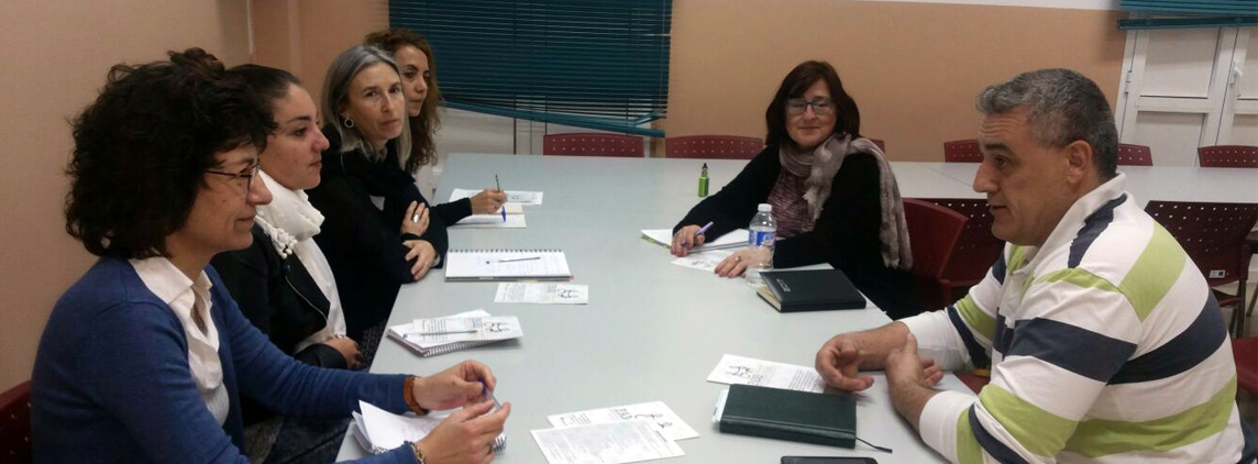 fotografía participantes reunión Unidad de Trabajo Social San Jerónimo