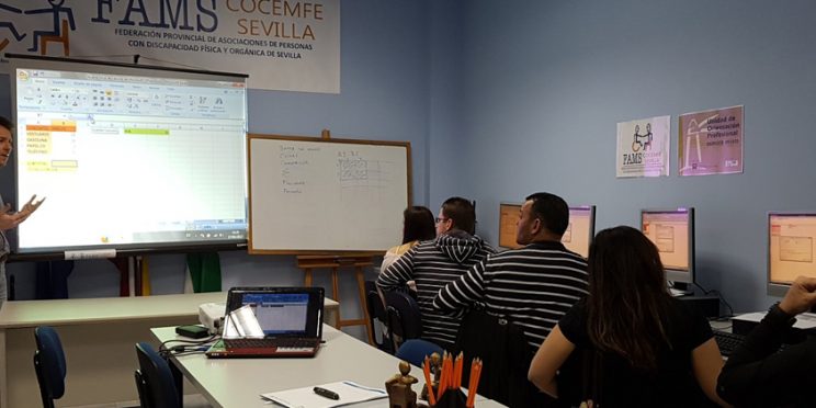 fotografía asistencia taller grupal empleo