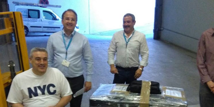 fotografía participantes en la recogida de ordenadores