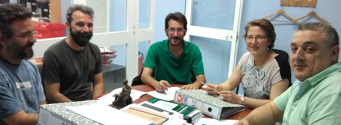 fotografía asistente a la reunión técnicos de FAMS COCEMFE Sevilla y Club de Montaña Sevillano Pachilofeos