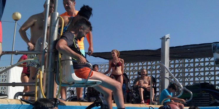 Fotografía participantes de Buceo Adaptado en piscina 2017