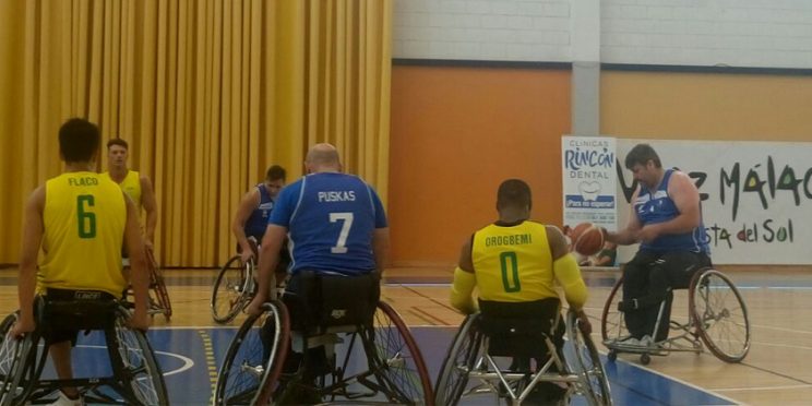 Fotografía jugadores en el partido BSR Vistazul vs Rincón Fertilidad Amivel