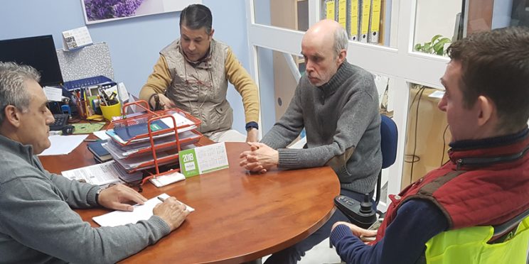 fotografía técnicos COCEMFE Sevilla reunión impulso jurídico