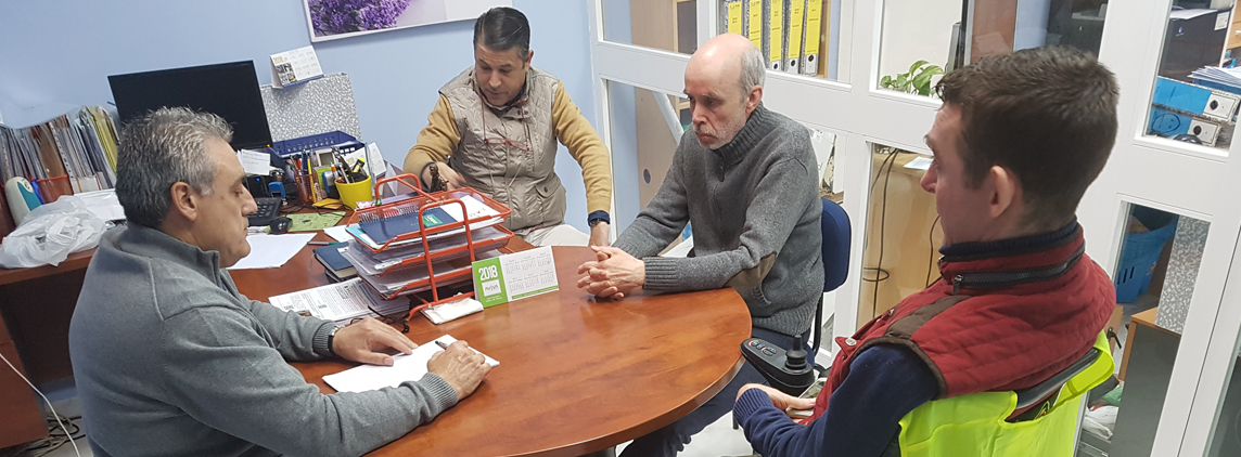 fotografía técnicos COCEMFE Sevilla reunión impulso jurídico