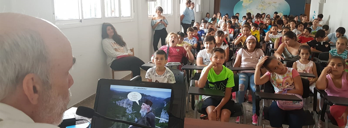 fotografía charla Fundación Mornese