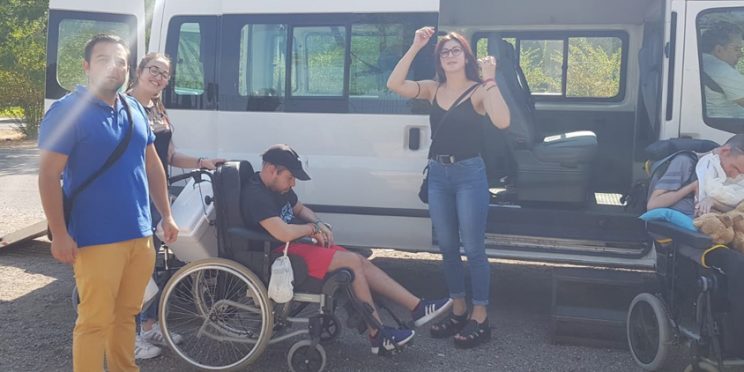 fotografía personas usuarias transporte adaptado