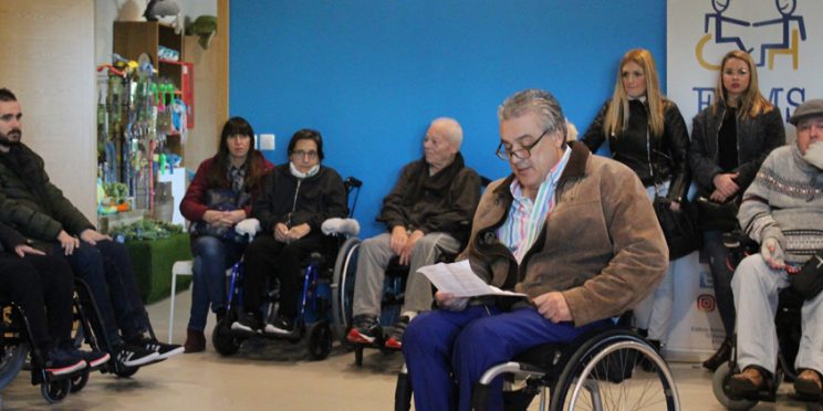 fotografía de asistentes al Día Internacional de las personas con discapacidad en el Acuario de Sevilla 2018