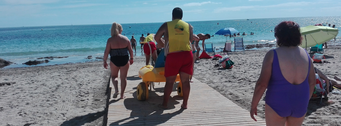 fotografía participantes en las vacaciones de FAMS COCEMFE Sevilla