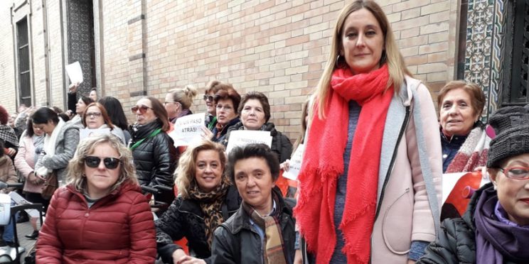 fotografía asistentes a la manifestación de mujeres