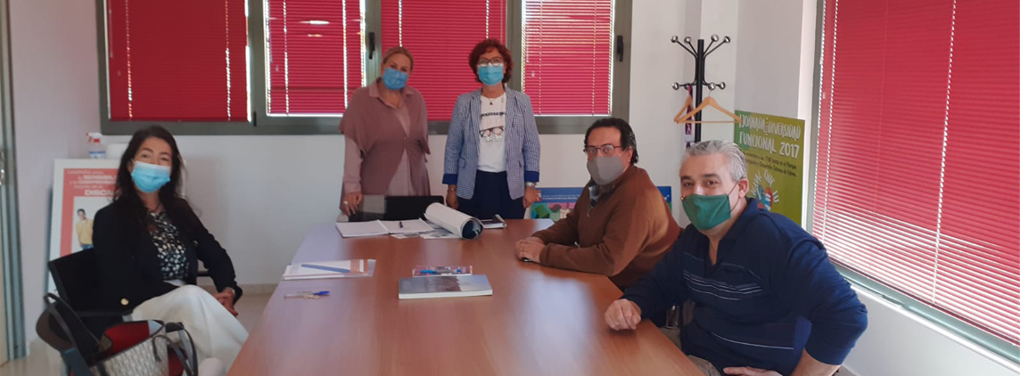 fotografía reunión servicios sociales Dos Hermanas (Sevilla)