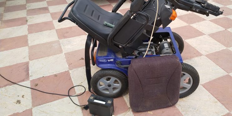Fotografía reparación silla