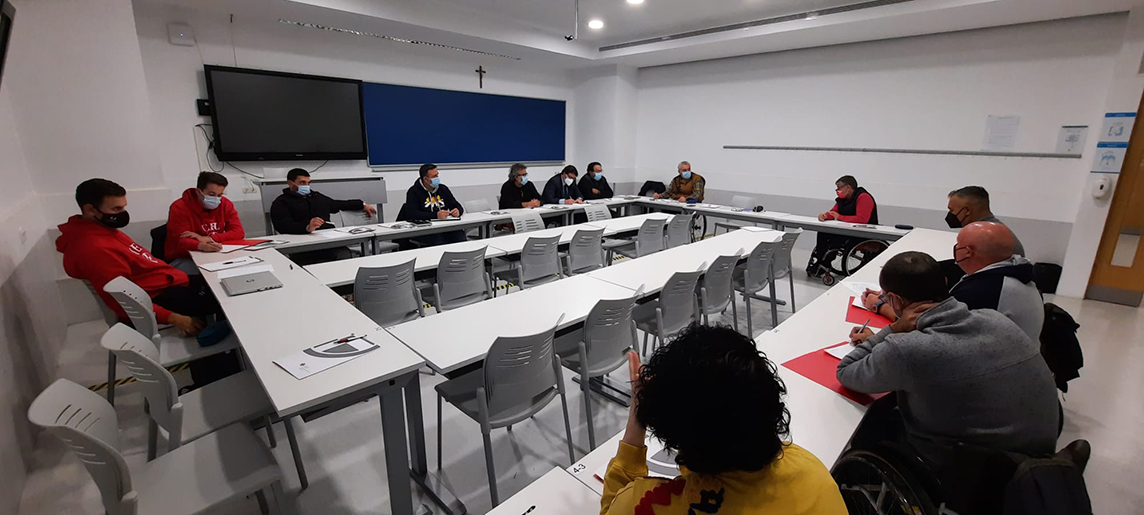 Fotogracía reunión CEU proyecto Protagonistas