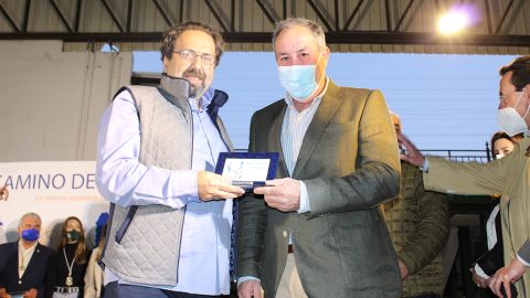 Fotografía Entrega reconocimiento La acogida de las Hermandades 12