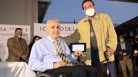 Fotografía Entrega reconocimiento La acogida de las Hermandades 13