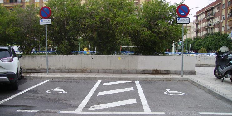 Fotografía Plazas Movilidad Reducida
