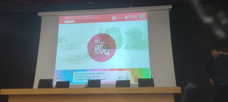 Fotografía de la ETSA en la jornada de puertas abiertas