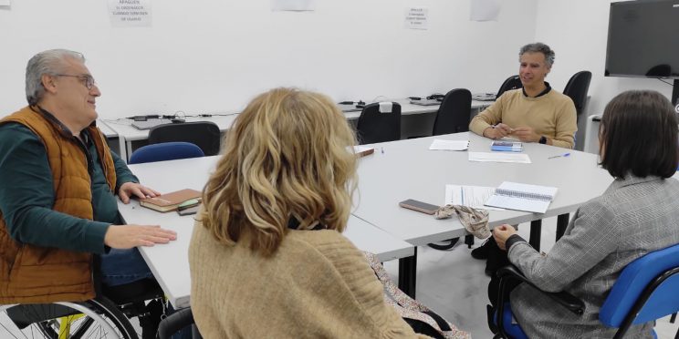 Fotografía Proyectos Integrales para la Inserción Laboral. Reunión Vitalia