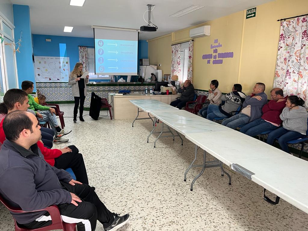 Fotografía participantes Taller de estimulación cognitiva