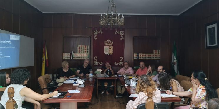 Fotografía asistentes Jornadas técnicas y de participación ciudadana en materia de accesibilidad en El Saucejo