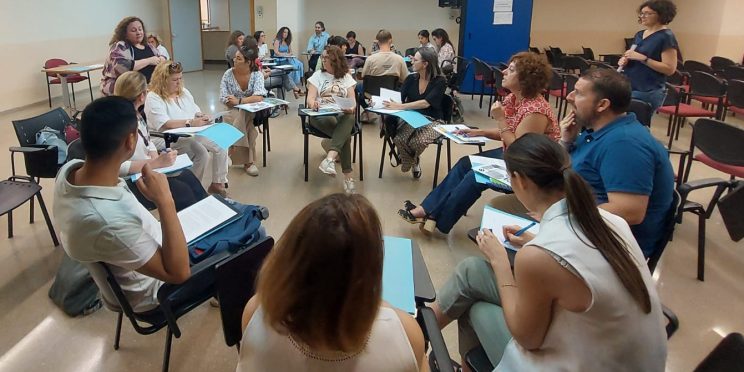 Fotografía asistentes Jornada promoción inclusión jóvenes con necesidades complejas programa E-YOUTH