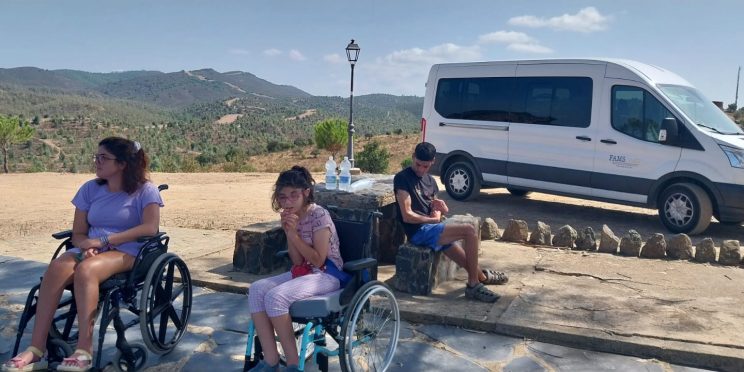 Fotografía personas con discapacidad en actividades de ocio inclusivo 2024