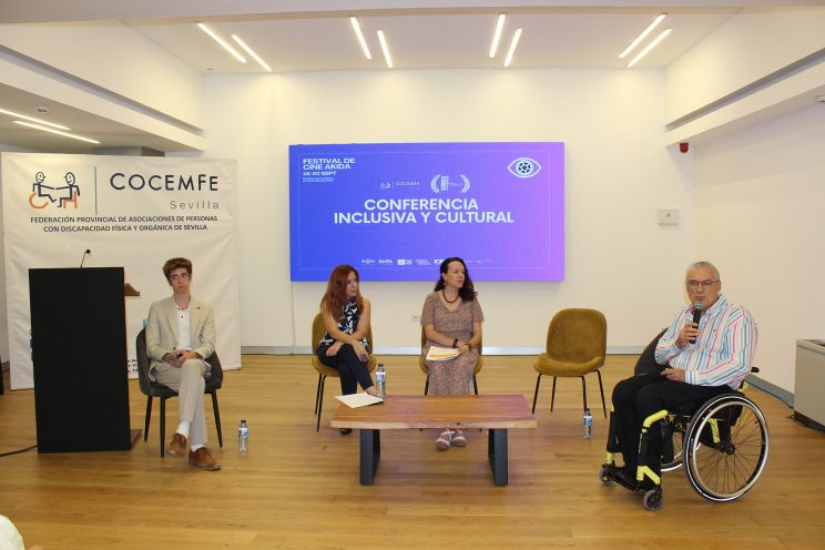 Fotografía de los participantes en la 'Conferencia inclusiva y cultural' 2024 Fotografía de los participantes en la 'Conferencia inclusiva y cultural' 2024