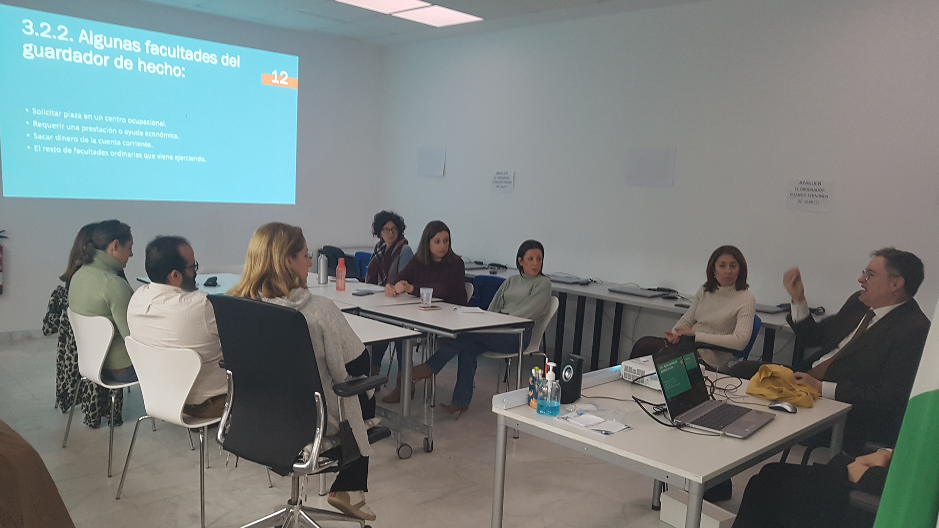 Fotografía Taller Nuevas figuras jurídicas para técnicos de COCEMFE-Sevilla 2025