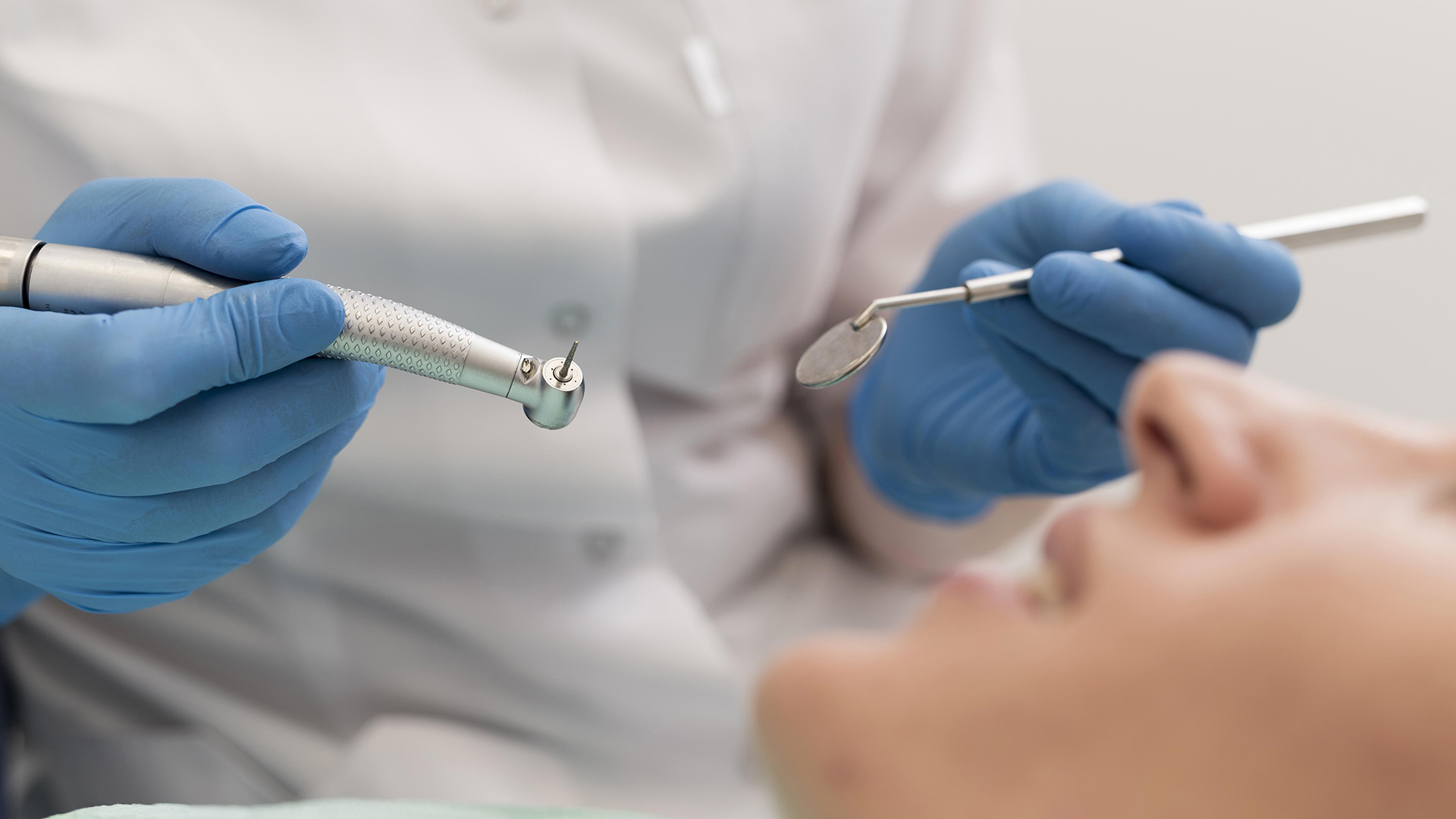 Fotografía decorativa de un procedimiento dental