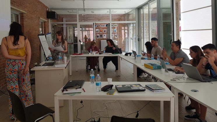 Fotografía participantes actividades Tercer Encuentro Transnacional del proyecto europeo Mother Matters (MoMs)