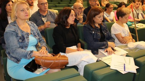 Fotografía público evento programa MoMs