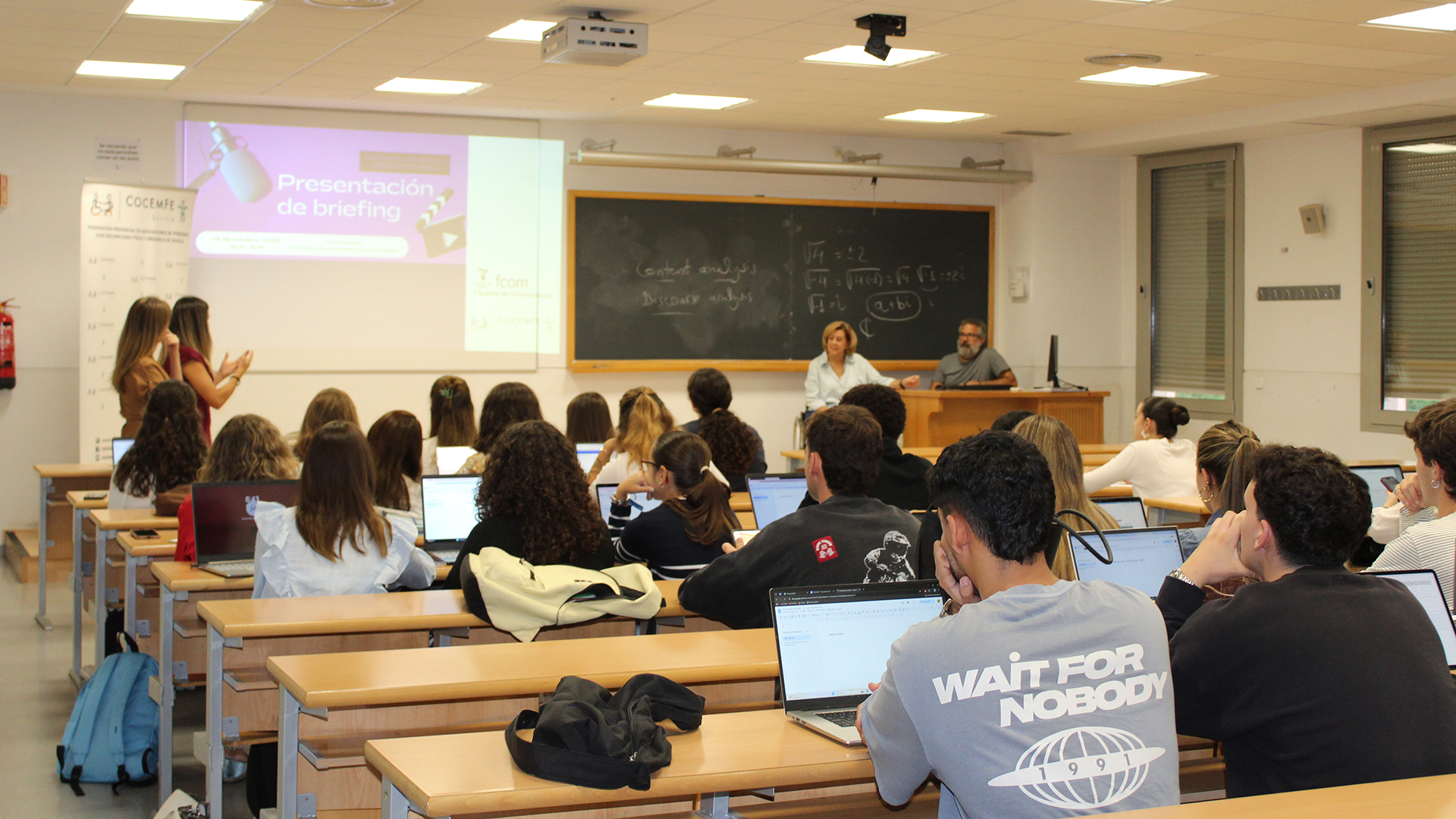 Fotografía jornadas de sensibilización en la FCOM 2025