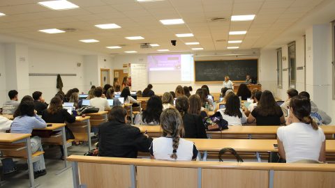 Fotografía jornadas de sensibilización en la FCOM 2025