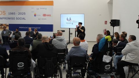 Fotografía asistentes evento 40 aniversario COCEMFE Sevilla_18